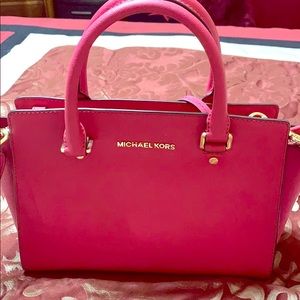 Michael Kors with strap very clean Large red bag